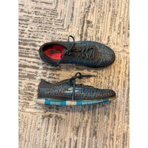 Skechers women's size 8 gray/blue "Go Flex" lightweight sneakers